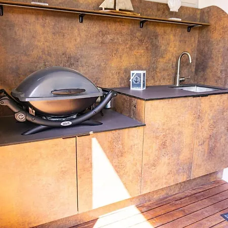 Feral Apartment *
